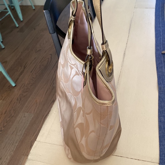 Coach tote/purse - Picture 4 of 5